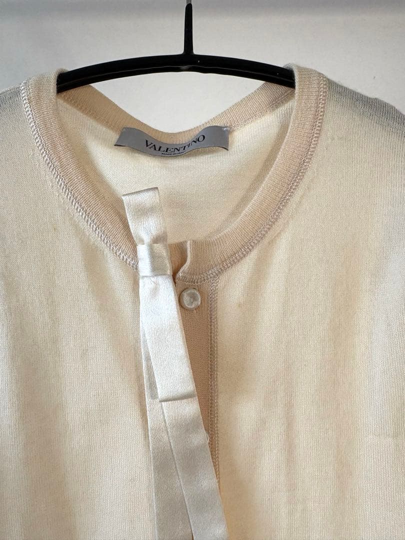 VALENTINO ヴァレンティノ　ライトベージュ 長袖カーディガン リボン付き