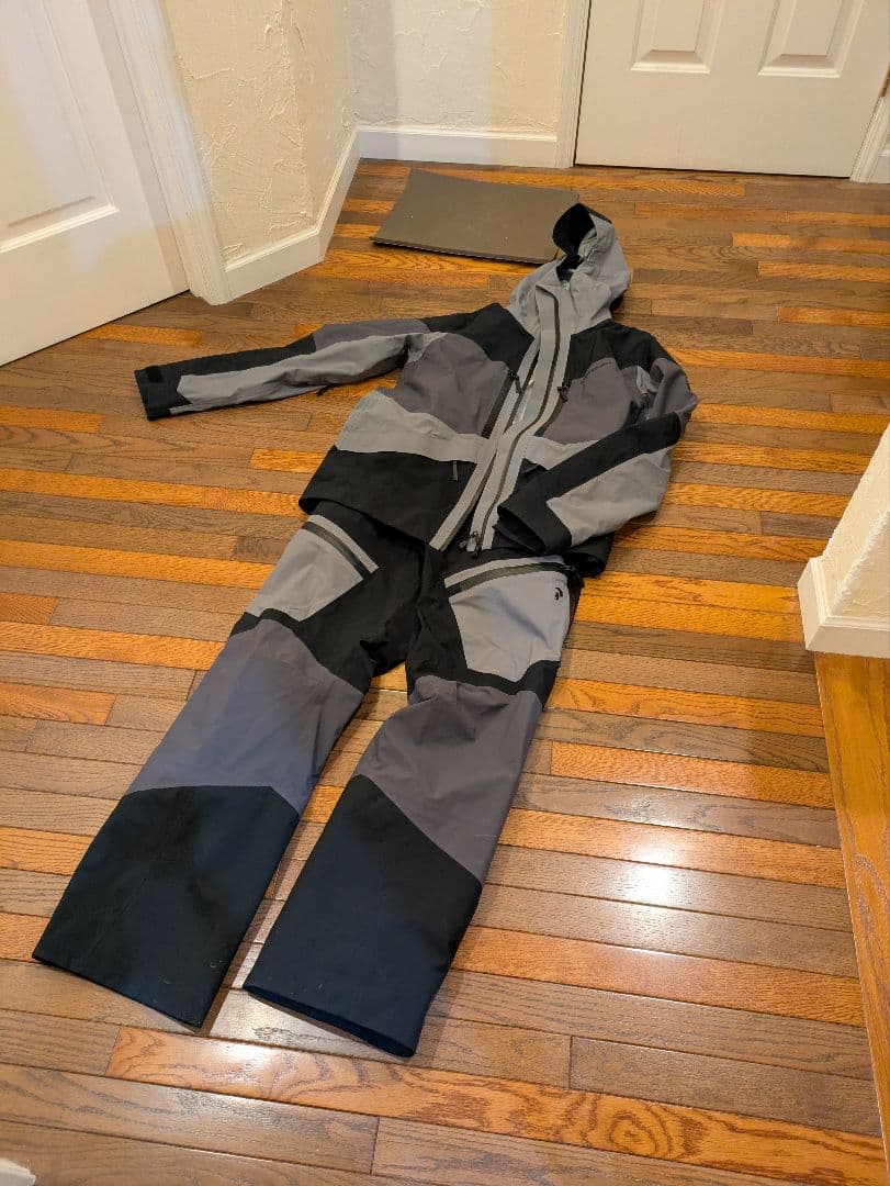 Peak Performance　グラビティゴアテックス　GORE-TEX 上下