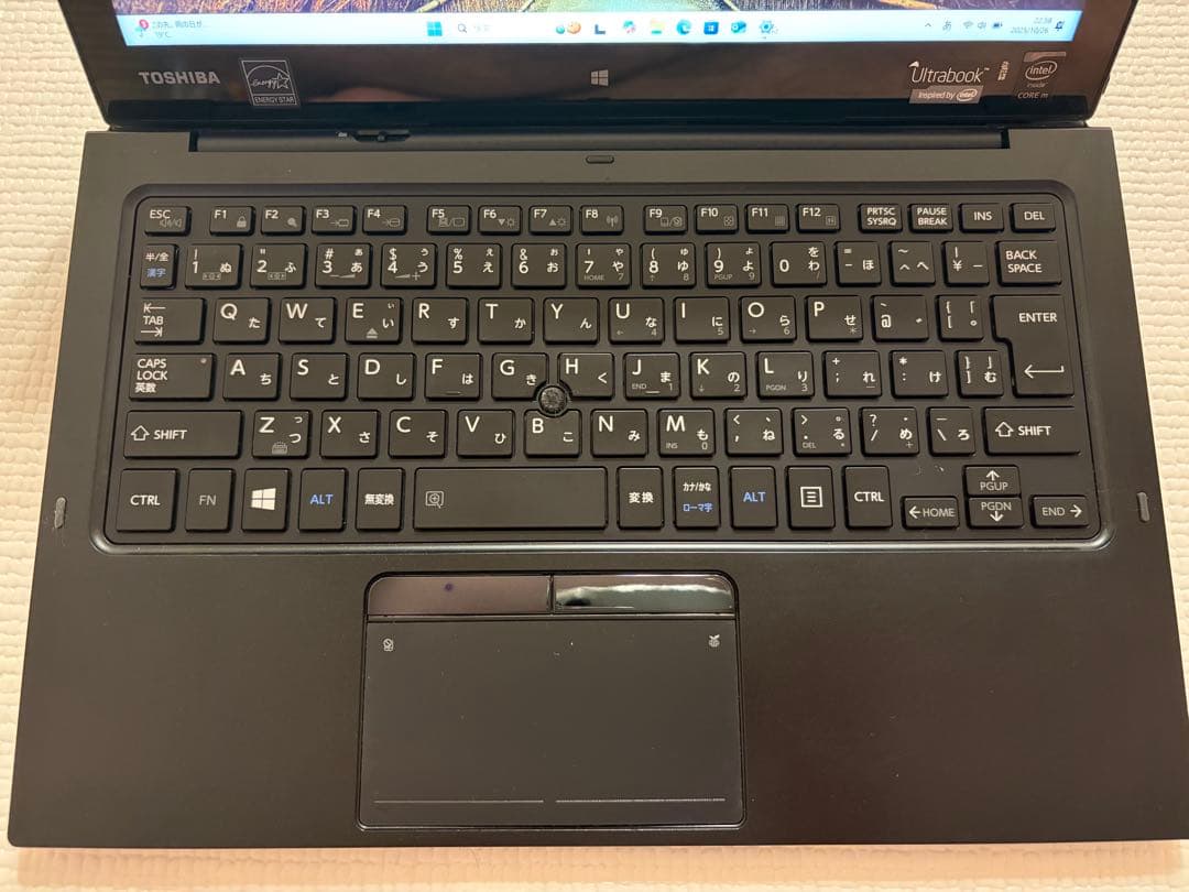 東芝 R82 ノートパソコン タッチパネル