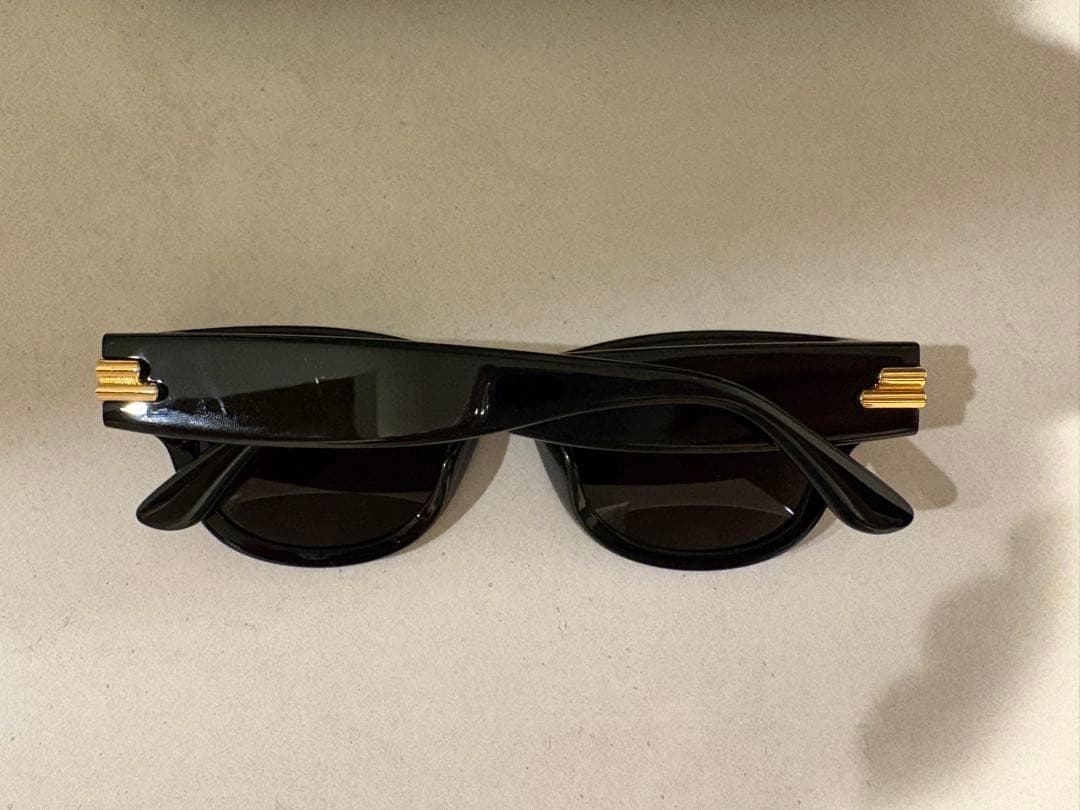 BOTTEGA VENETA ミトレスクエアサングラス　男女兼用　現行モデル