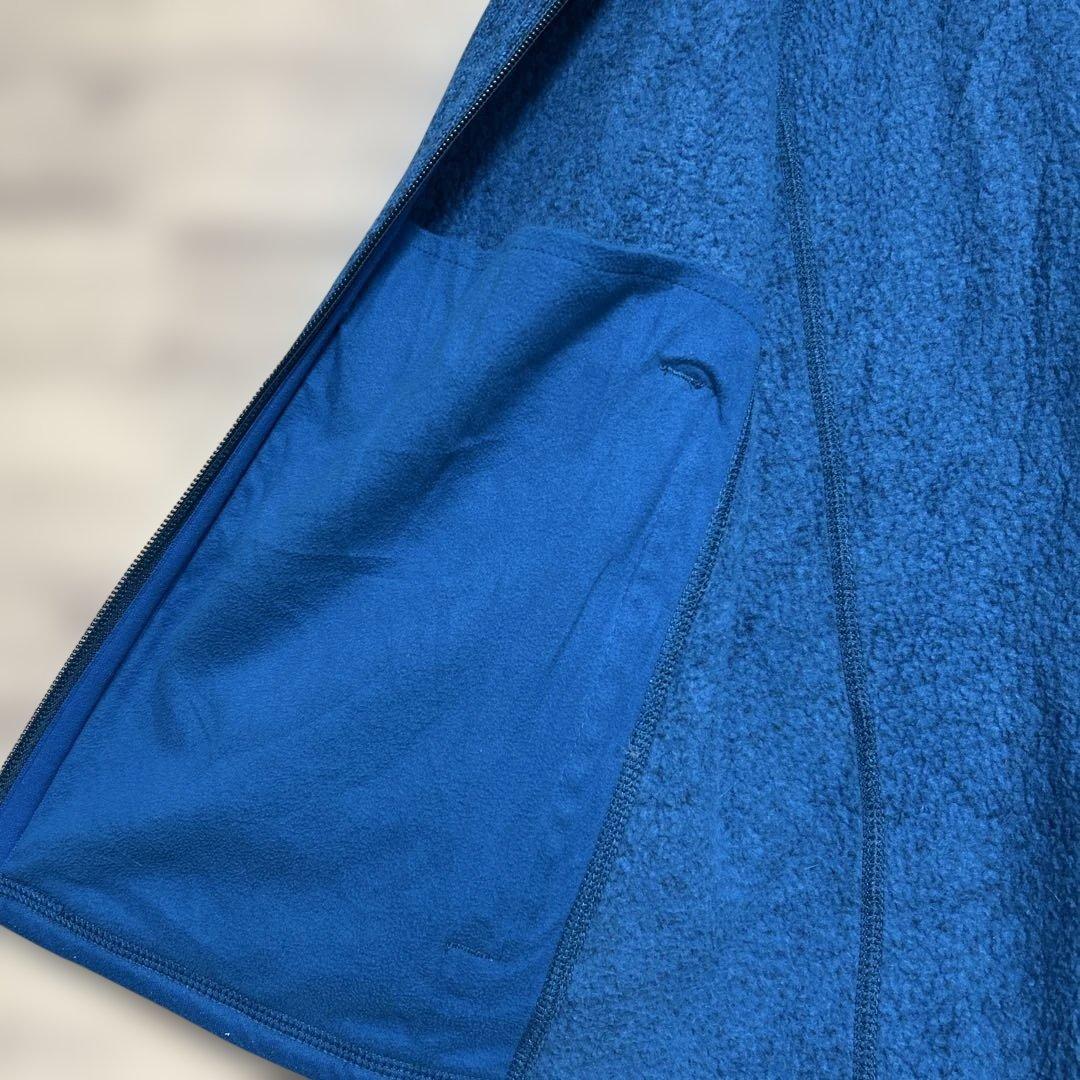 patagonia 青 ジップアップ ベスト