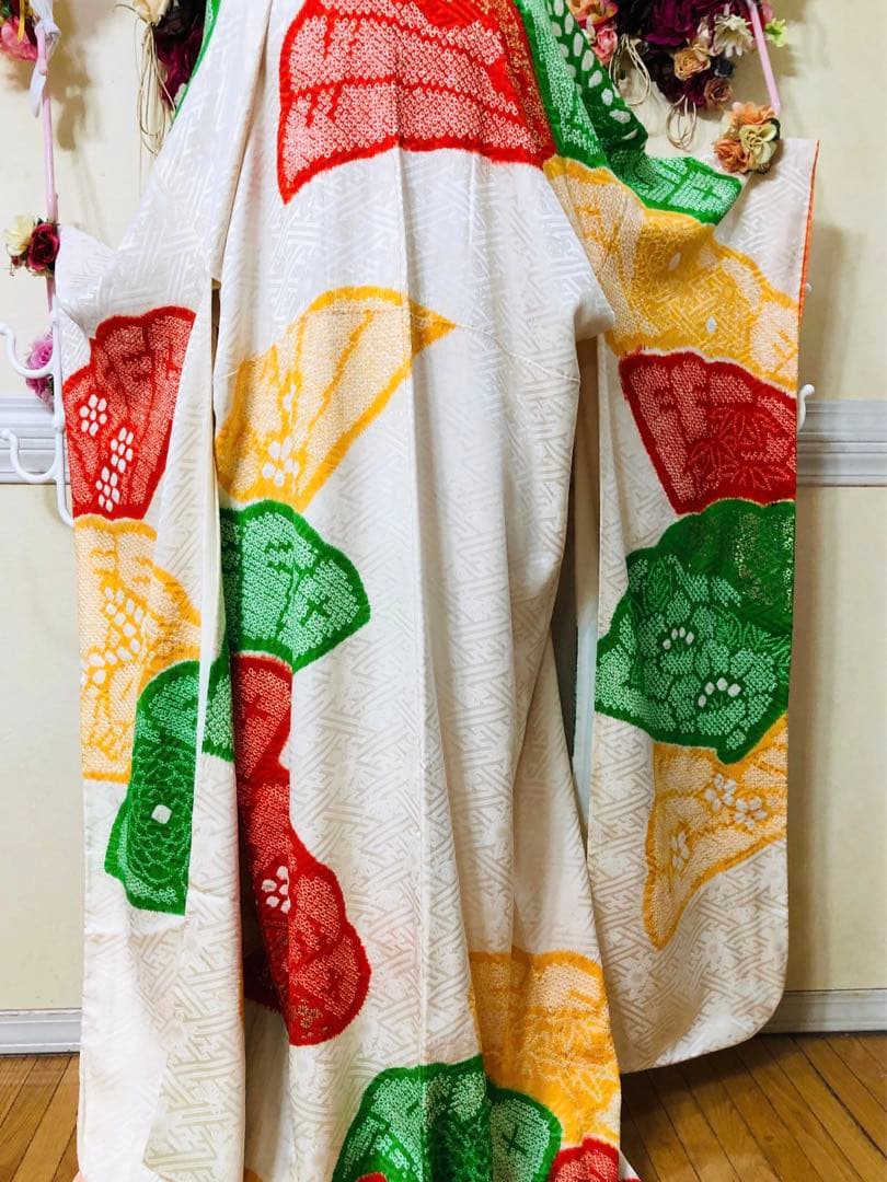 正絹振袖❤️豪華絢爛総絞り振袖⭐︎クリーム生地に花扇総絞り圧巻ご令嬢振袖逸品