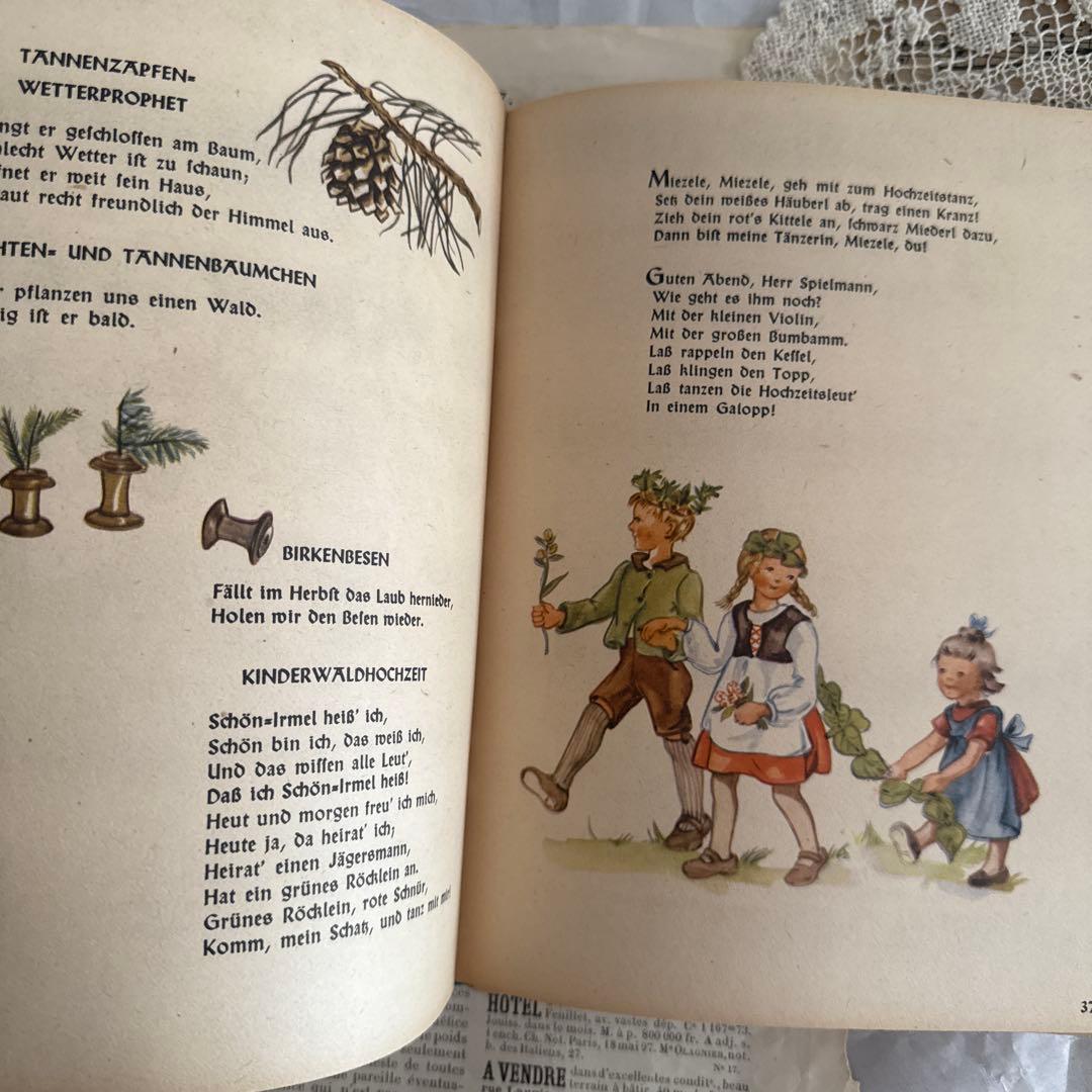 1940年ビンテージ愛らしい挿絵のドイツ絵本　洋書　古書ジャンクジャーナル素材に