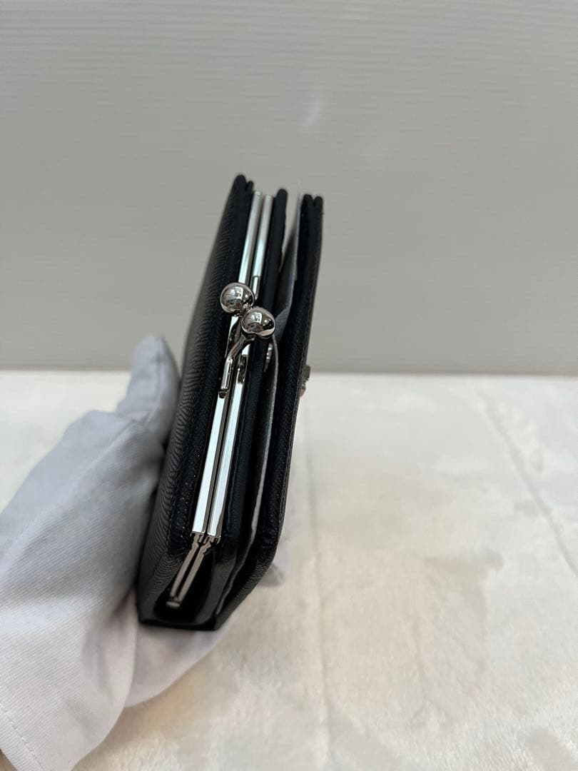 ＜新品・未使用＞ヴィヴィアンウェストウッド　二つ折り財布