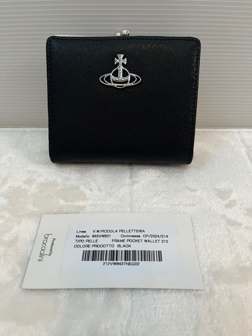＜新品・未使用＞ヴィヴィアンウェストウッド　二つ折り財布