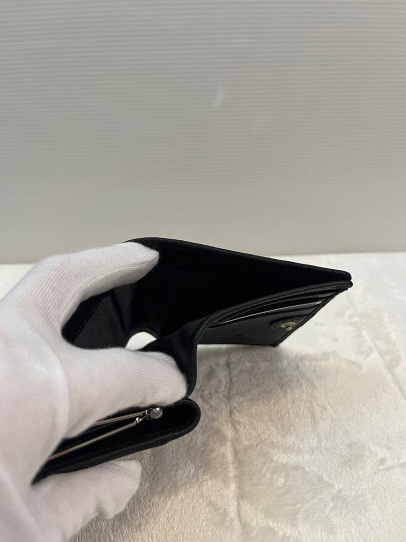 ＜新品・未使用＞ヴィヴィアンウェストウッド　二つ折り財布