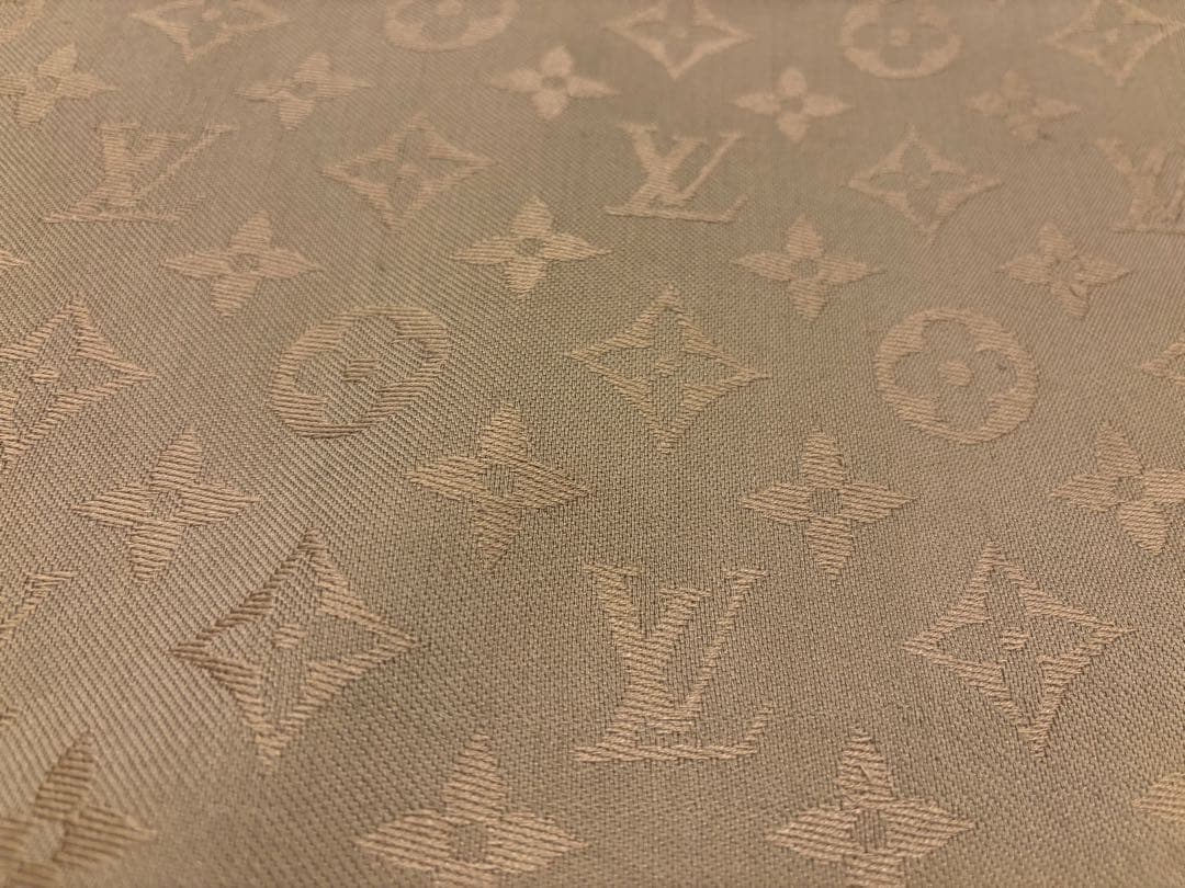 LOUIS VUITTON ルイヴィトン　モノグラム　ストール　ショール