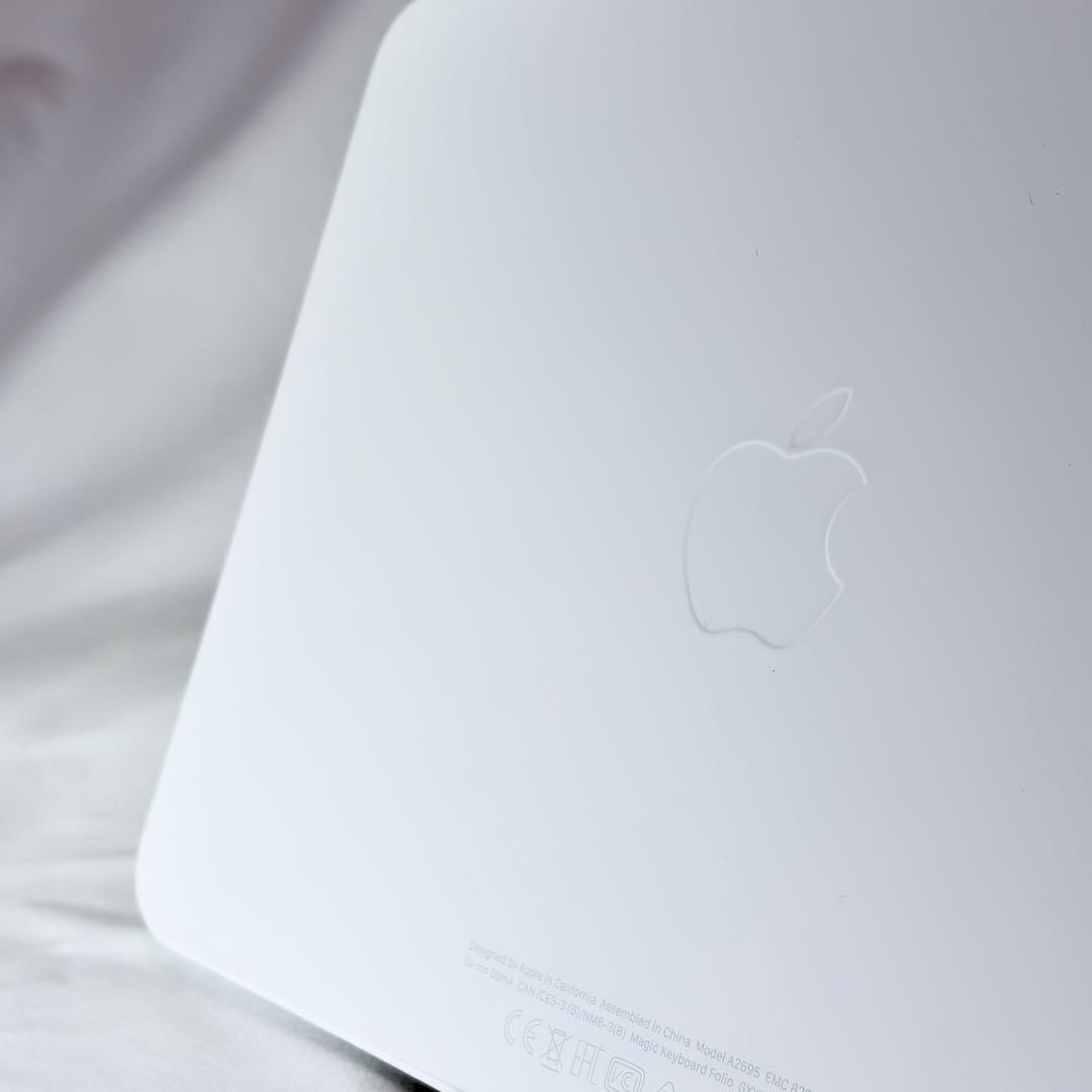 【美品】iPad 10th Gen Magic Keyboard Folio