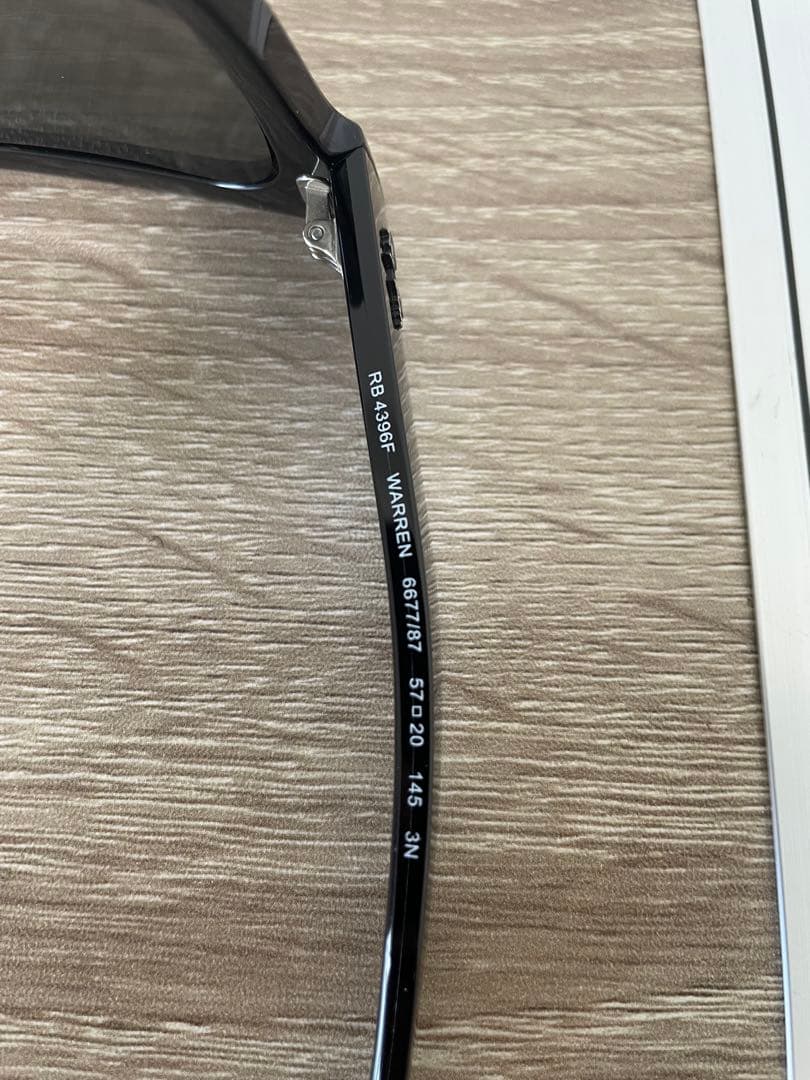 レイバン RB4396F WARREN 6677/87 57□20 黒