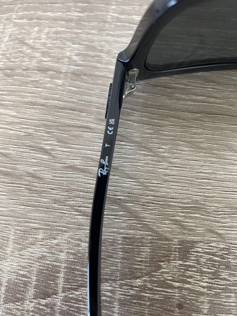 レイバン RB4396F WARREN 6677/87 57□20 黒