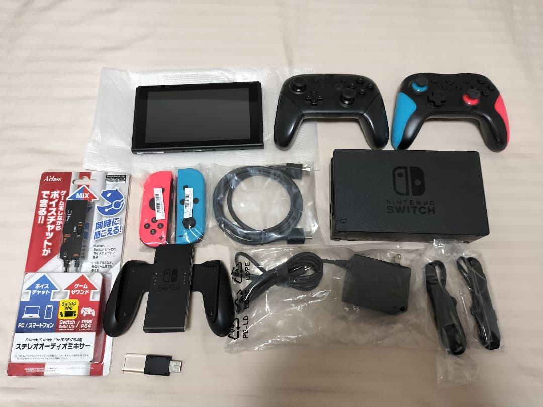 Nintendo Switch 本体セット＋純正プロコン＋周辺機器まとめ売り