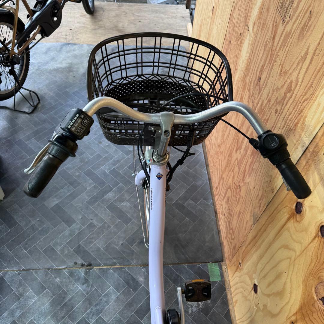 電動アシスト自転車 薄紫 シティタイプ