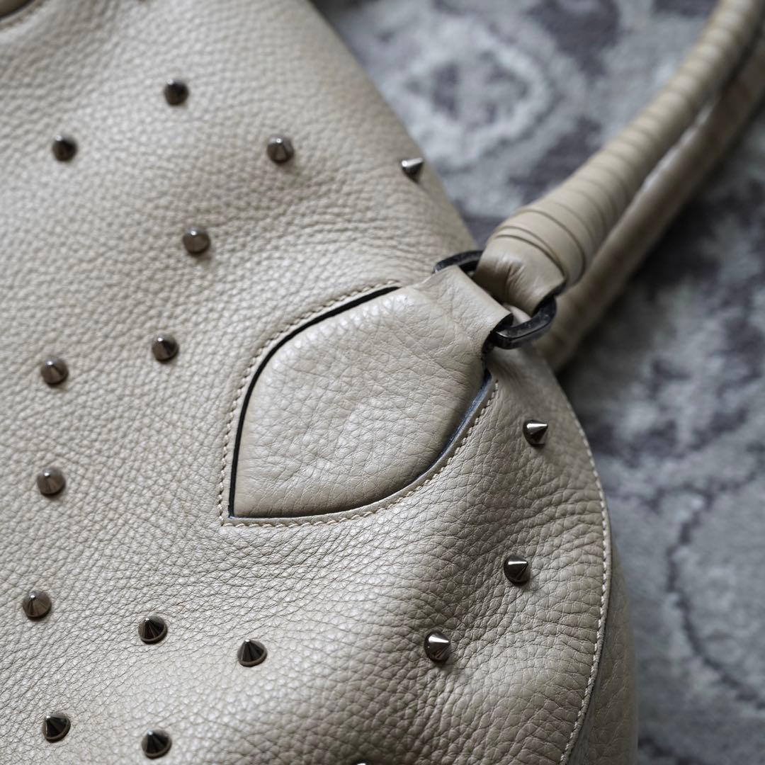 Christian Louboutin ボストンバッグ ベージュ ショルダー紐