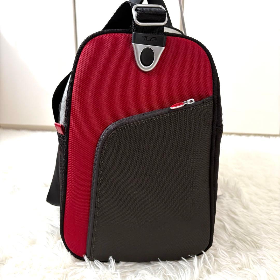 美品☆TUMI トゥミ ナイロン ボストンバッグ 2way ゴルフ 旅行 黒　赤