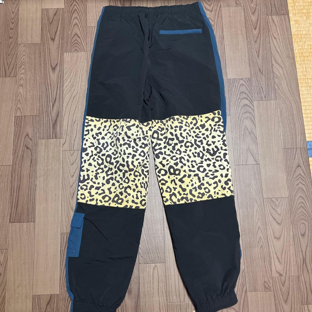 チ*ャ様 【完売品】BLAKEEYPATCH Lサイズレオパード柄 ジョガーナイ