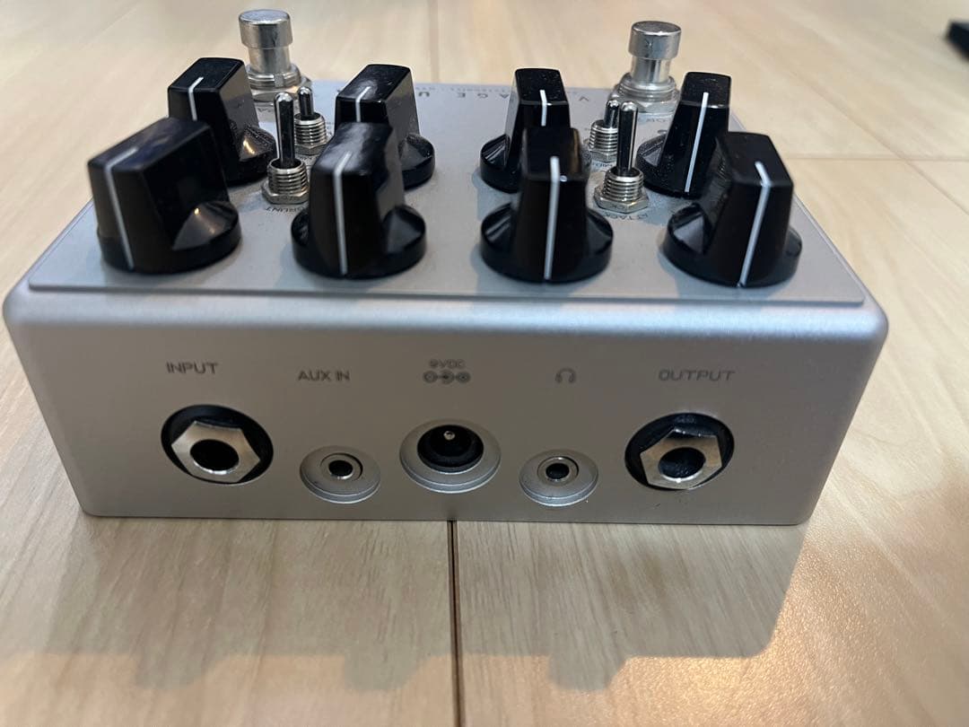 ベース Dark glass Vintage Ultra V2 with Aux in