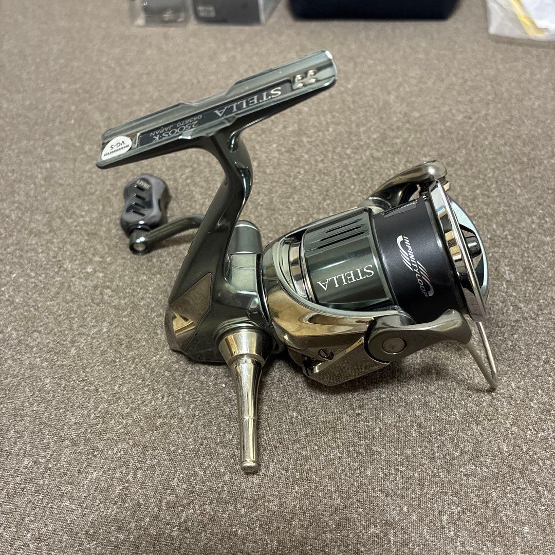 シマノ SHIMANO 22ステラ 2500S カスタム（純正パーツ付き）