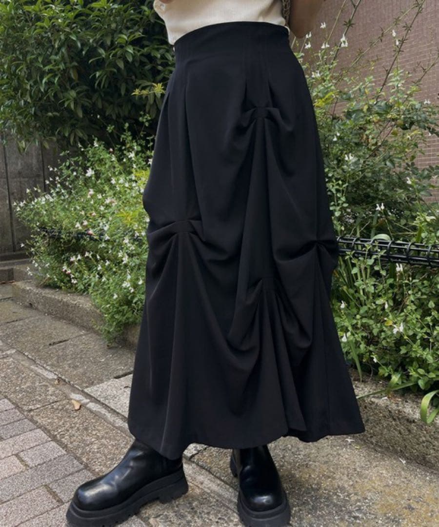【美品】 AMERI RANDOM TUCK HEM SKIRT
