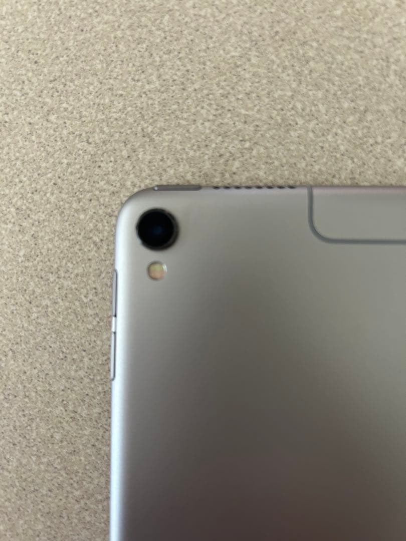【ゆうと】【訳あり】iPad Pro 10.5インチ 64GB Wi-Fi