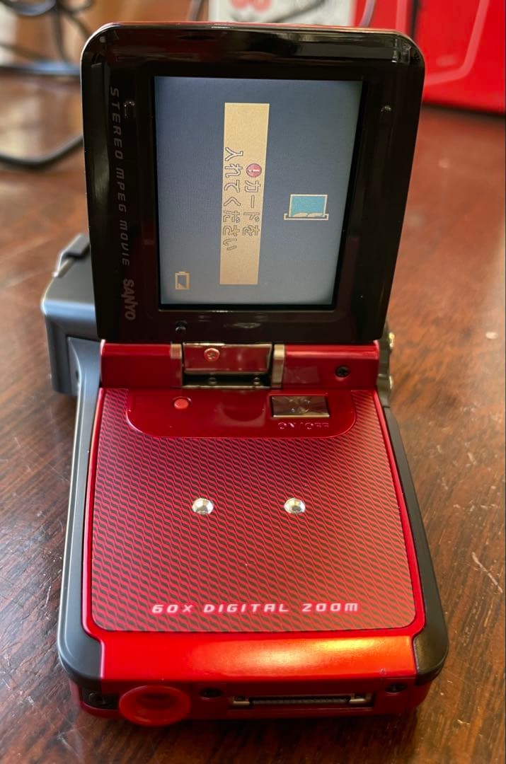 希少 デジタルムービーカメラSANYO DMX-C6 Xacti ハローキティ