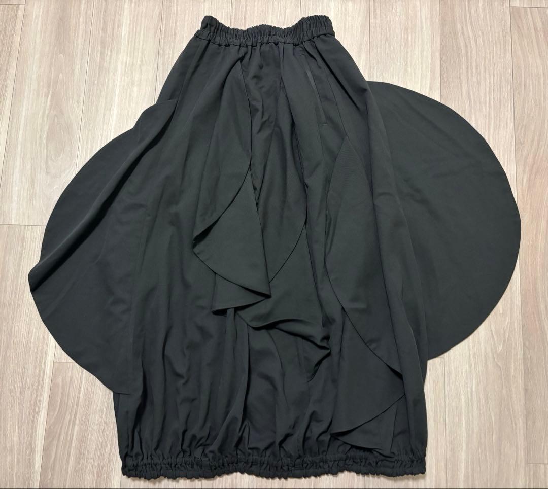 ONMO CIRCLE LAYERED DOCKING スカート　ブラック