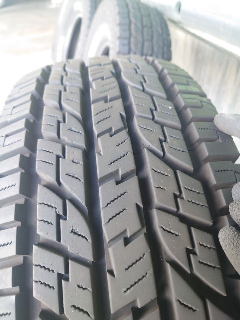 ヨコハマ　GEOLANDER　A/T 31×10.50 R15 LT
