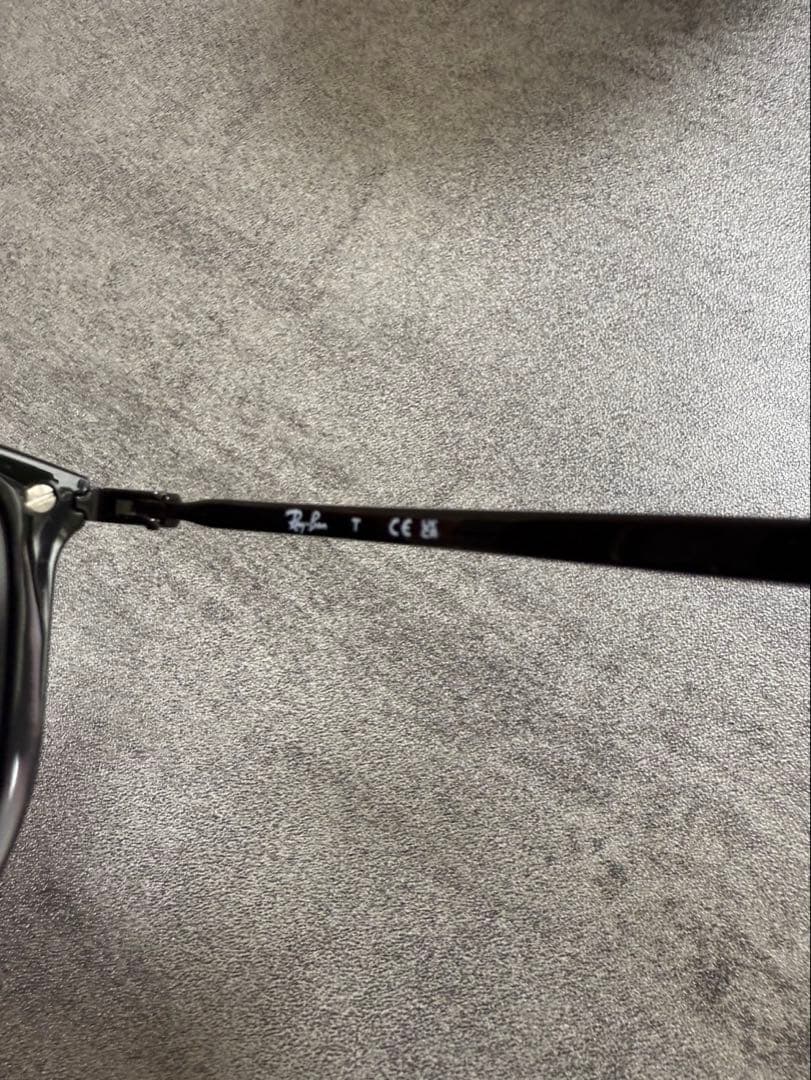 Ray-Ban ORB4451 ブラック サングラス