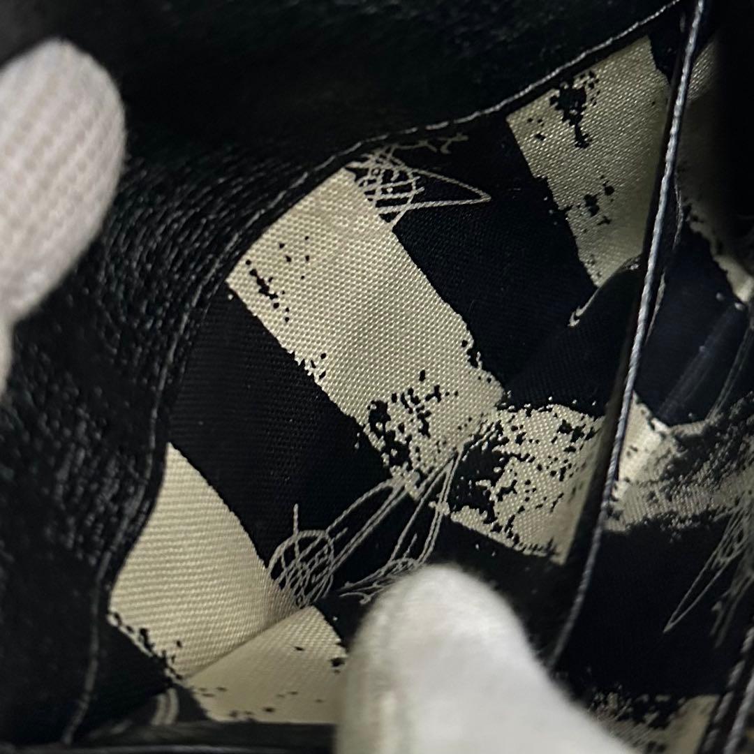 Vivienne westwood オーブロゴ　折り財布　ラウンドジップ