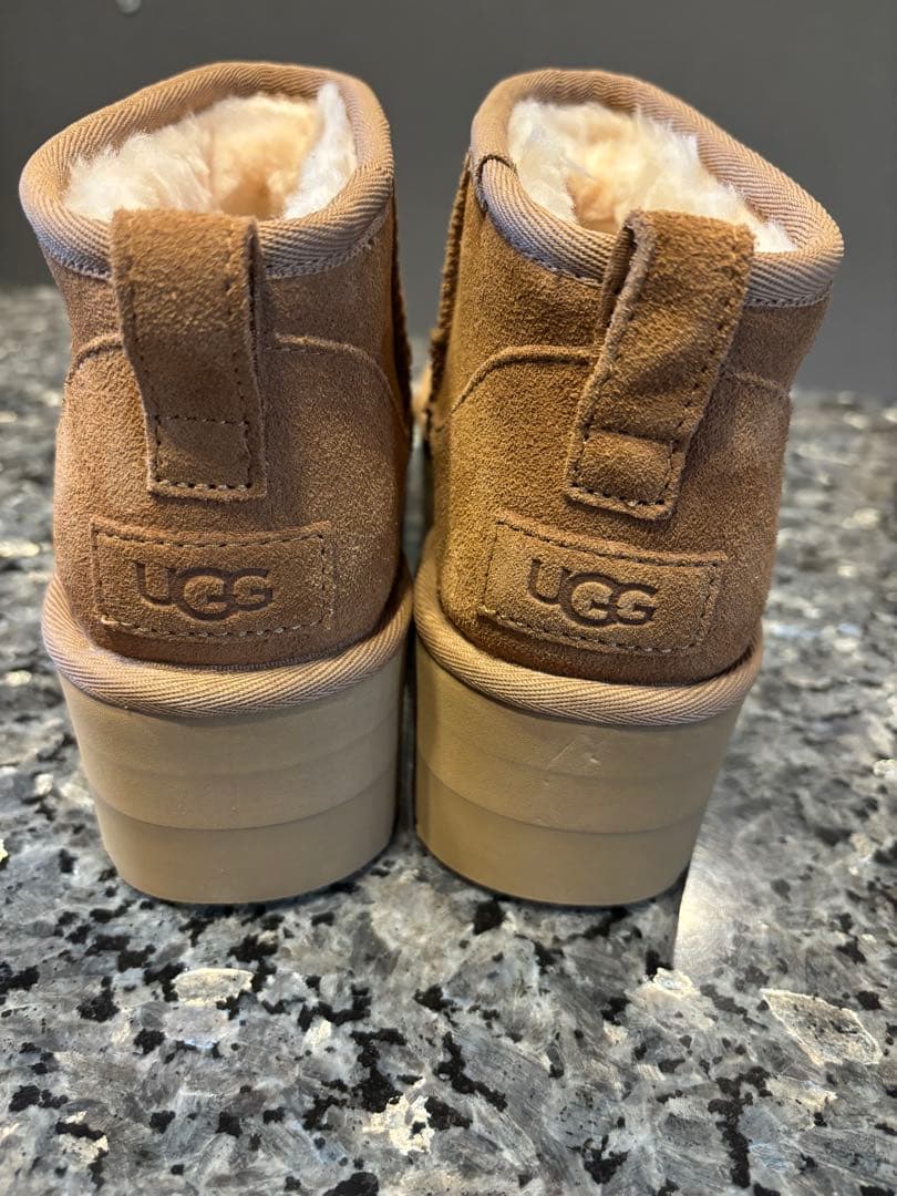 UGG⭐︎Classic Ultra Mini Platform⭐︎6⭐︎23cm