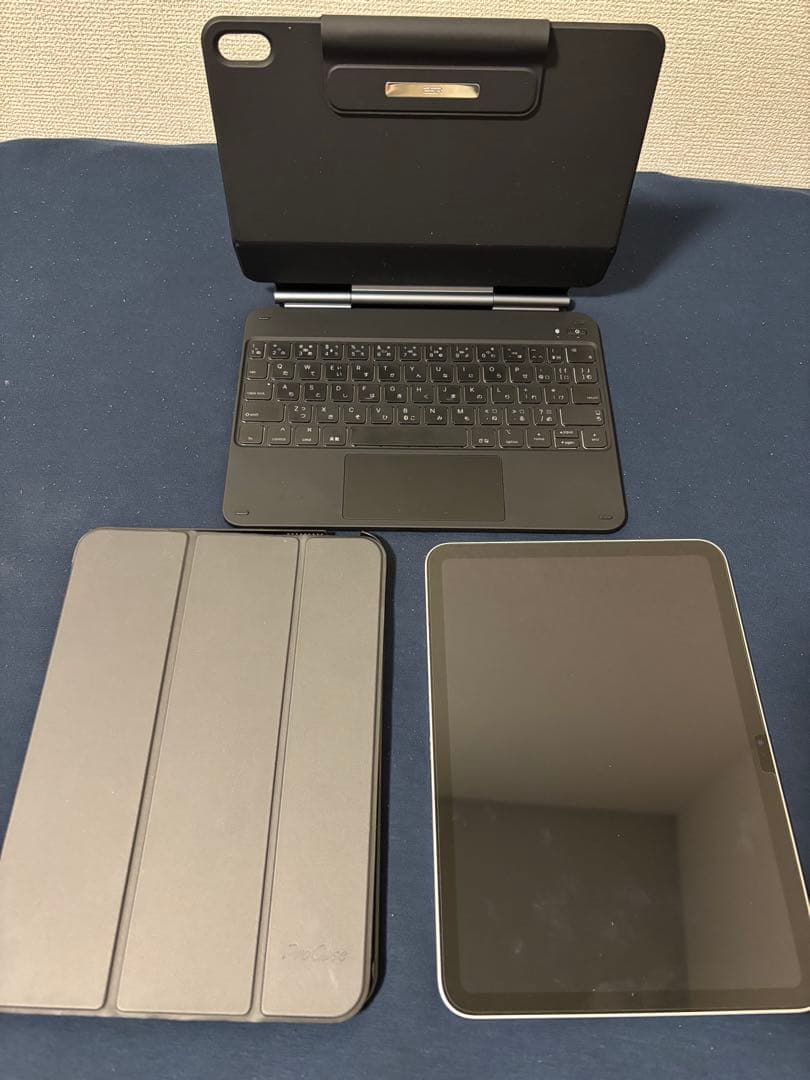 iPad１１世代　シルバー　ESRマジックキーボード+ケース+ペンシル付き