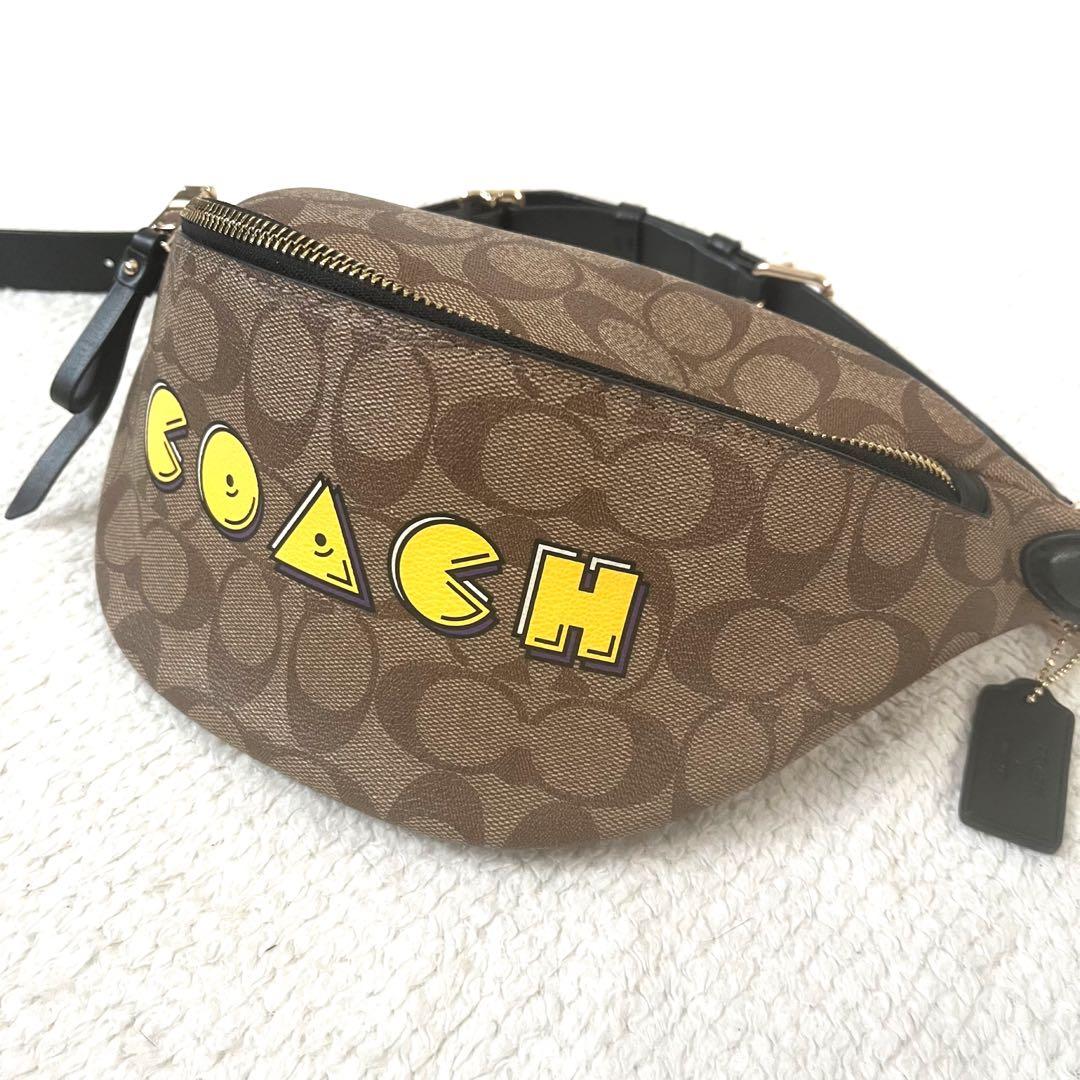 美品　COACH　 パックマン コラボ ウエストポーチ　ボディバッグ　PVC 革