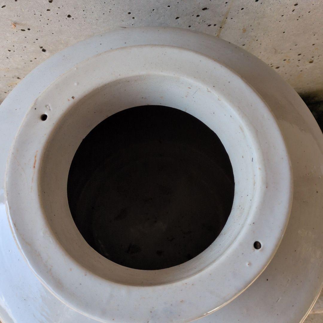 白色 陶器容器 燃陸