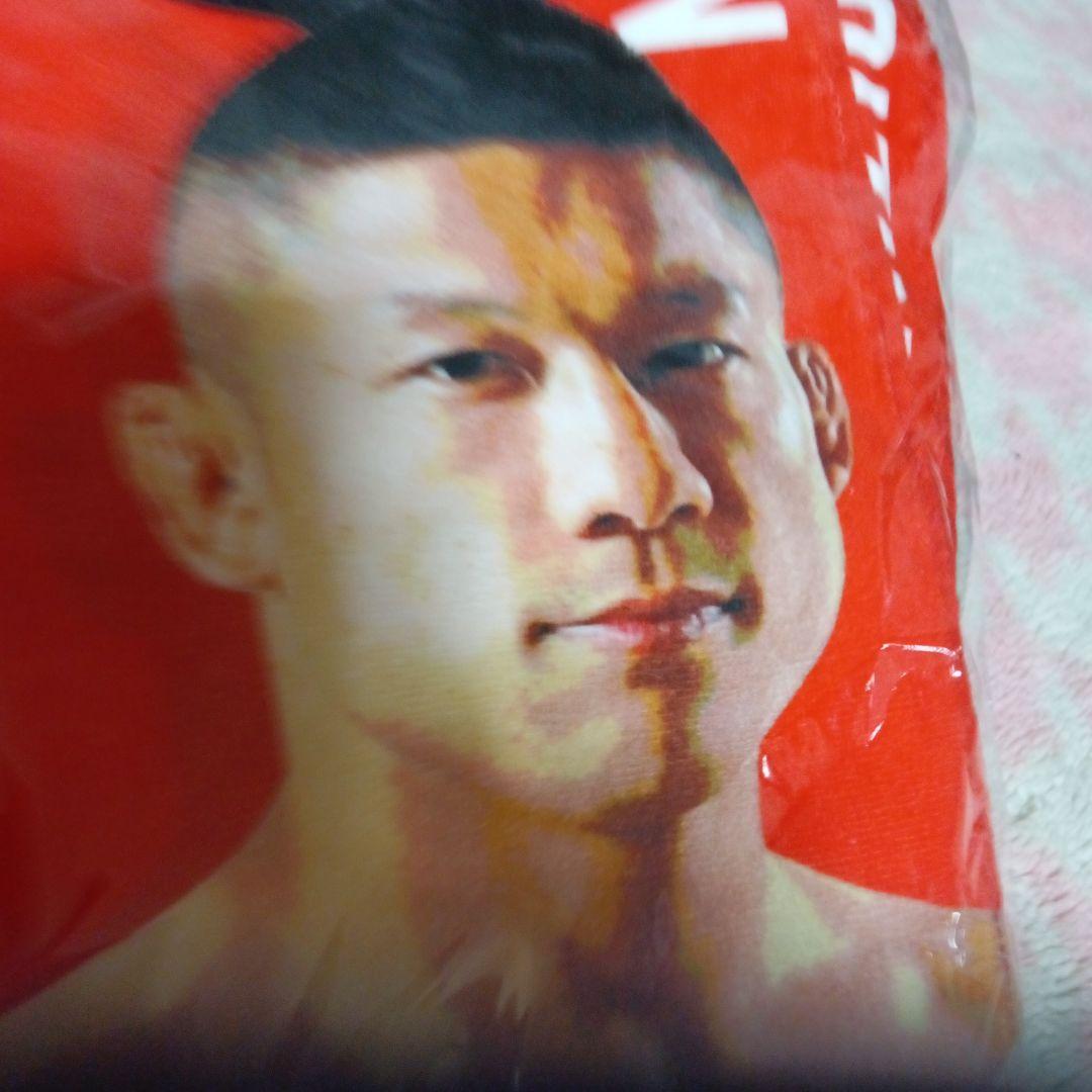 ライジン　堀口恭司選手と朝倉選手のマグカップとタオル