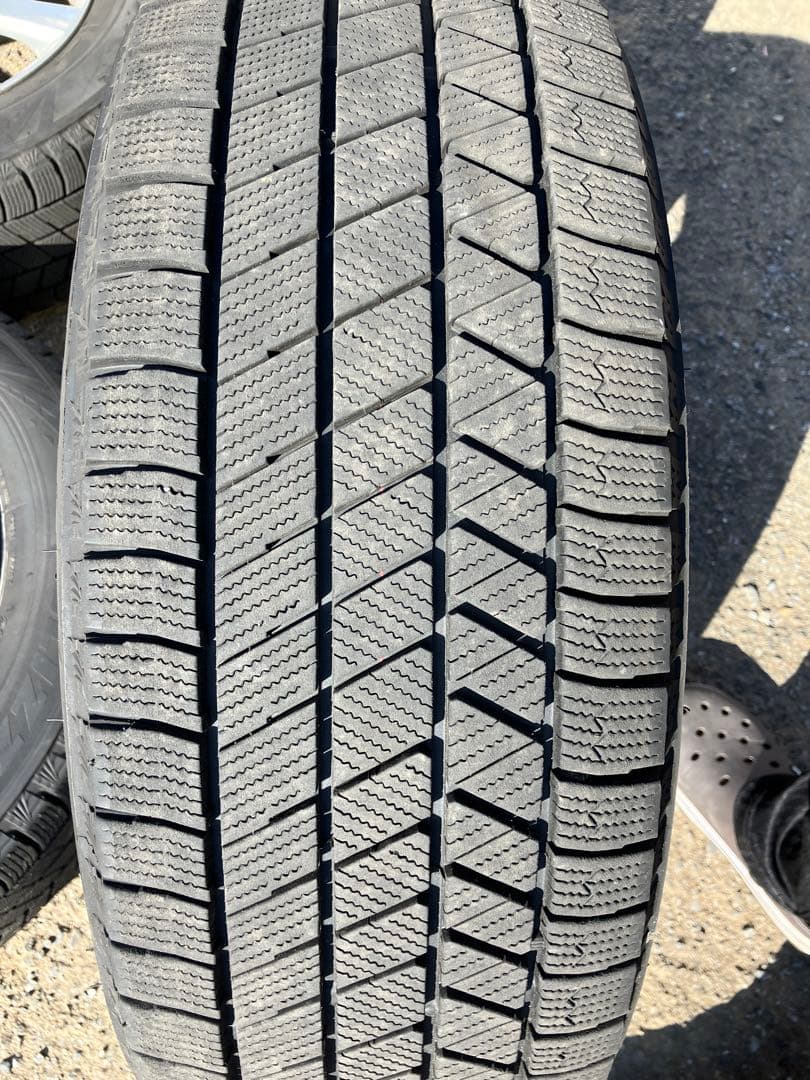 ブリザック vrx3 215/60r/17 、タイヤホイール4本セット