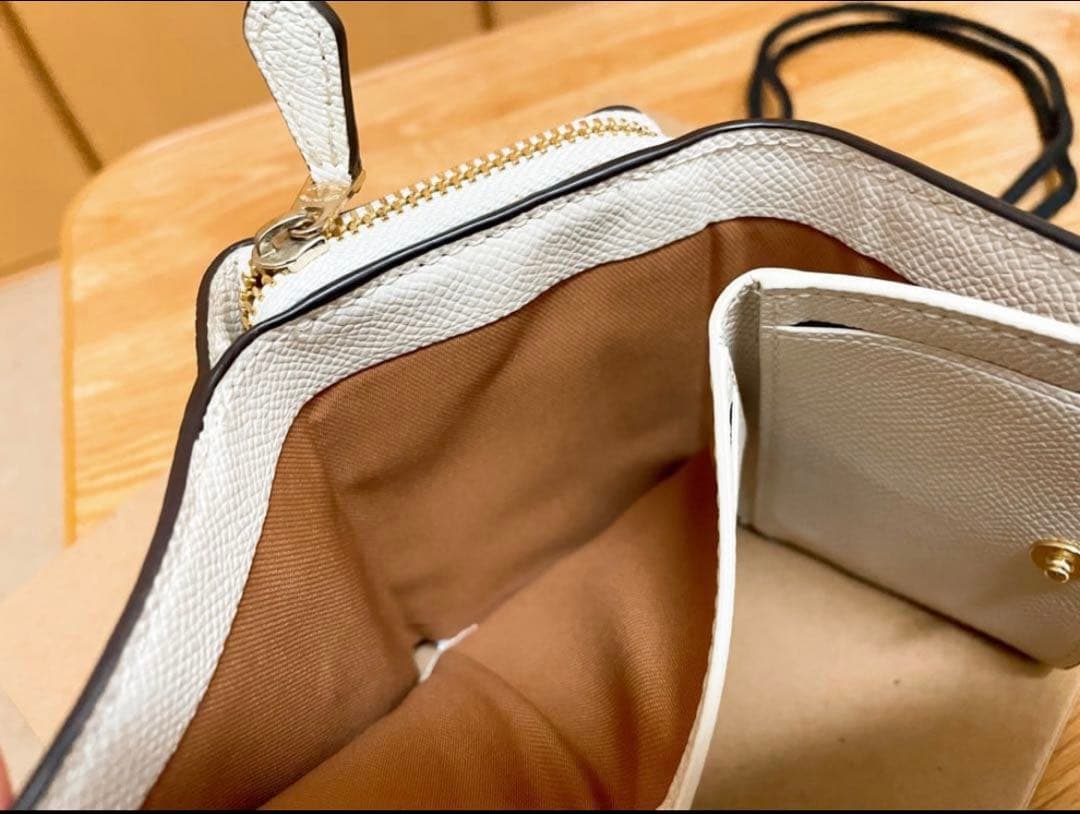 専用 COACH 三つ折り財布 ホワイト コンパクト ウォレット
