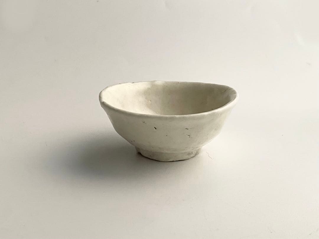 陶芸家　作家物　作者不明　粉引　ぐい呑　盃　酒器　酒盃　箱なし　銘あり