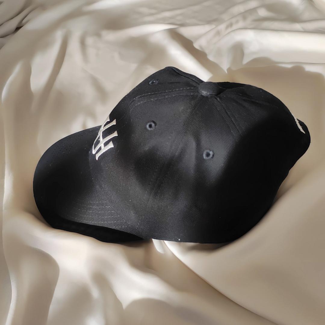 UNNAMED HEADWEAR MIDDLE LOGOアンネームドヘッドウェア