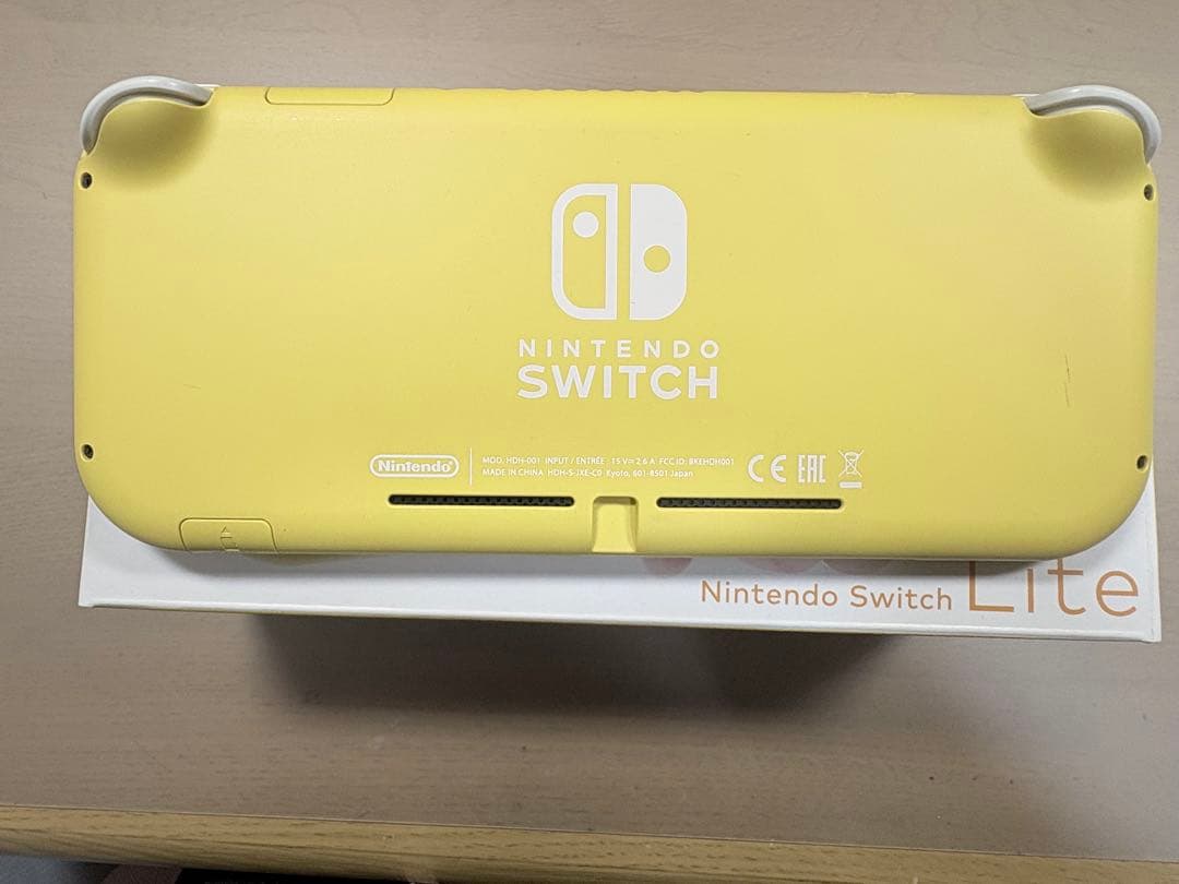 Nintendo Switch Lite イエロー 本体 箱あり 美品 ドリフト