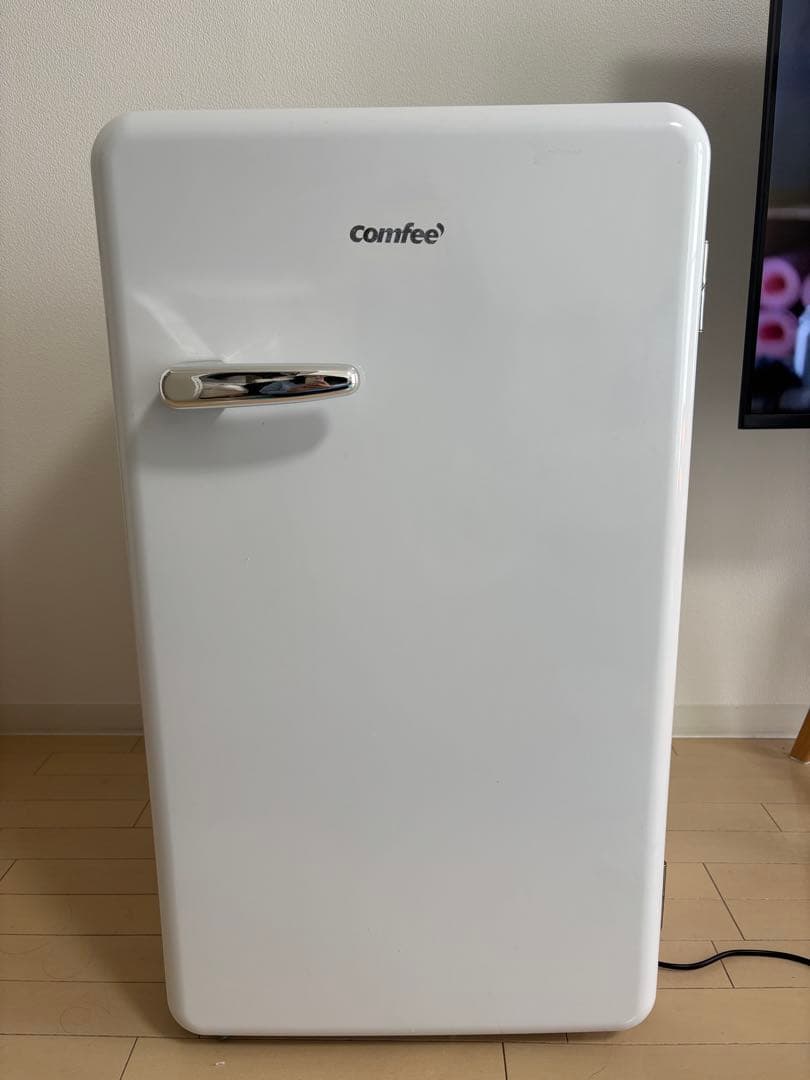 美品　レトロ風　comfee 冷蔵庫 RCD93WHS(E) 93L
