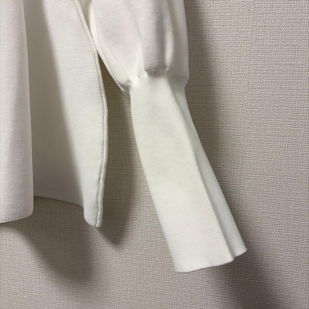 美品 サロン アダムエロペ ジップ ペプラムカーディガン 白