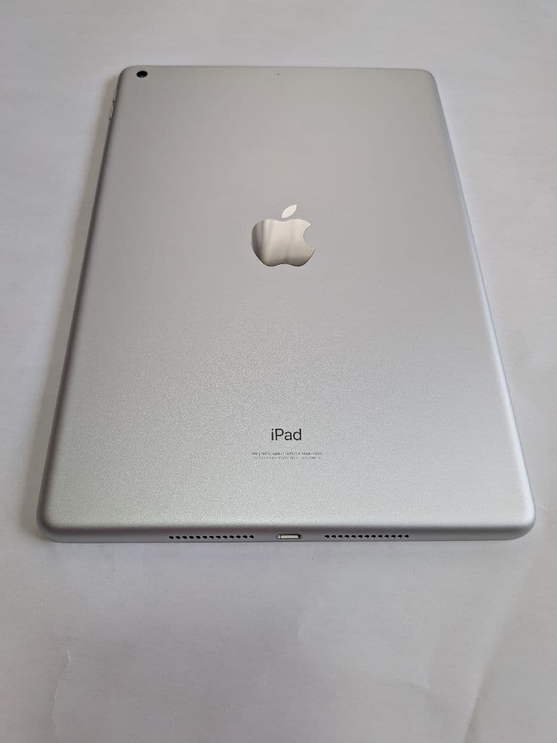 美品 iPad 第9世代 WiFi 64GB シルバー おまけ付き