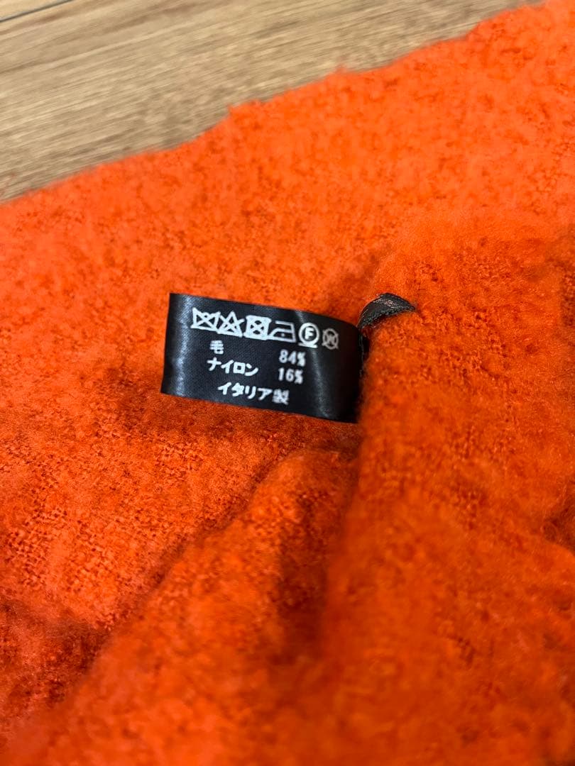 新品未使用 ファリエロサルティ バージンウール トライアングルストール オレンジ