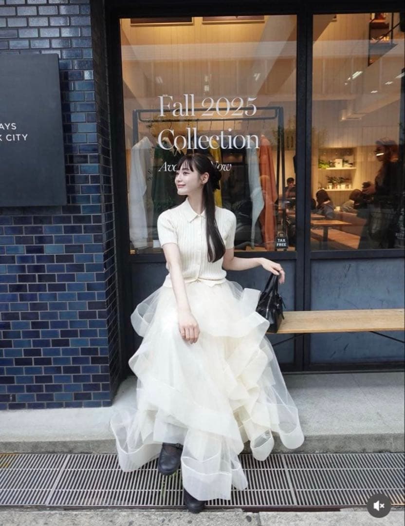 【新品】andrea&co ボリュームフリルチュールスカート アイボリー