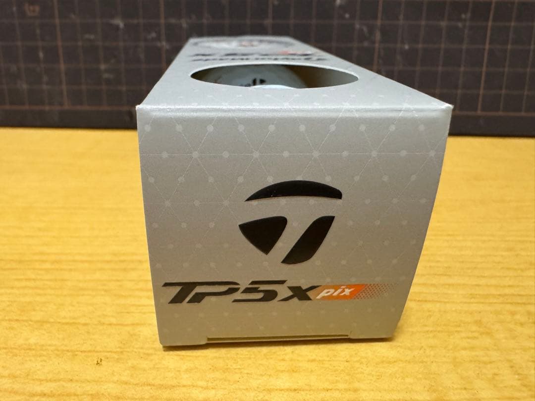 テーラーメイド TMJ24 TP5x pix JPN 12個入り 3個