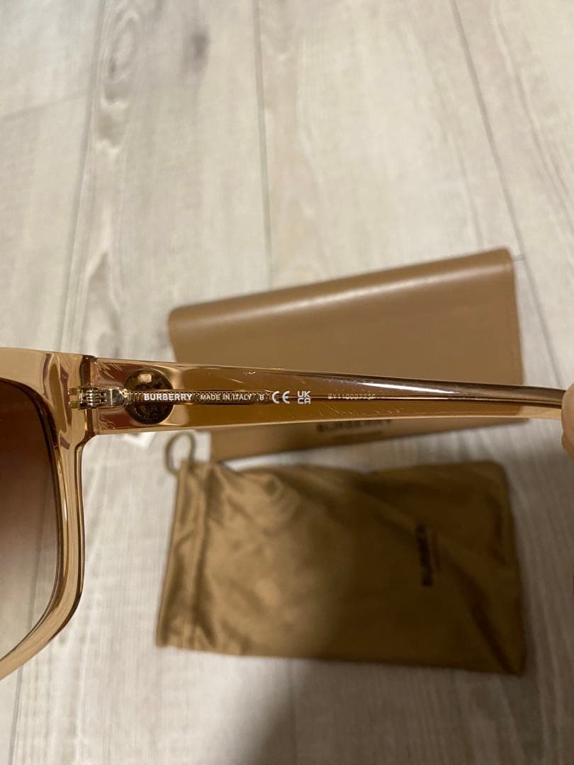 BURBERRY ブラウン サングラス