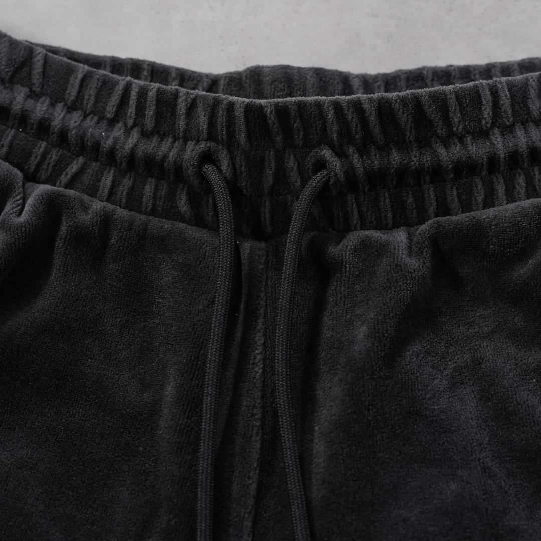 adidas アディダス トラックパンツ 古着 ロゼ ジェニー 黒 19643