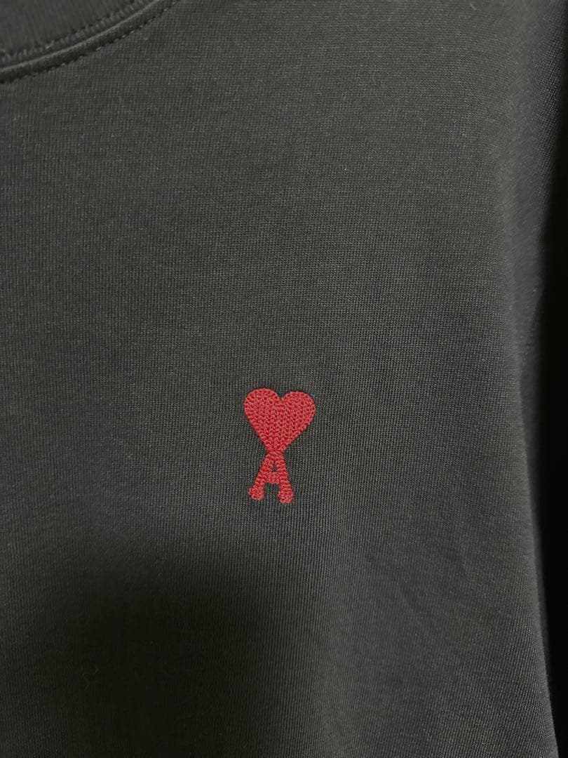 Ami Paris ハート刺繍 Tシャツ
