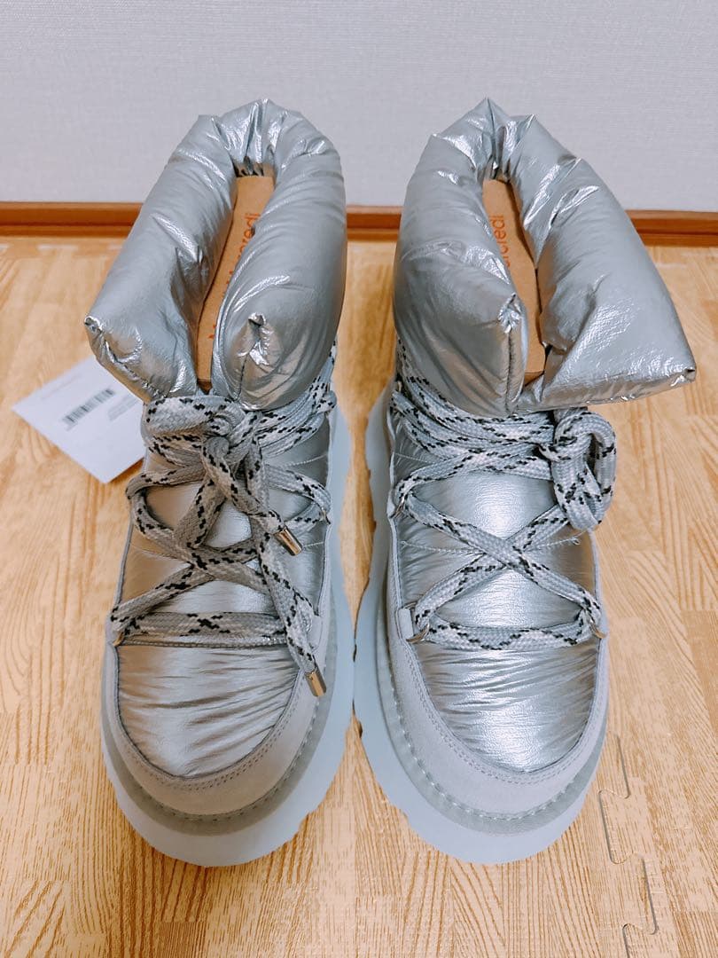 Mardi Mercredi シルバーブーツ