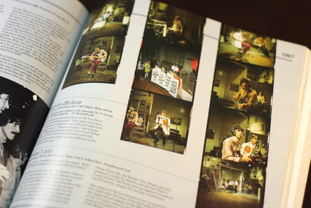 洋書 THE BEATLES RECORDING SESSIONS