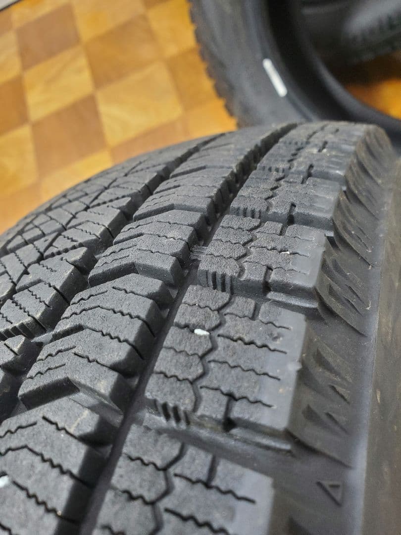 155/65R14 スタッドレス ブリヂストン VRX2